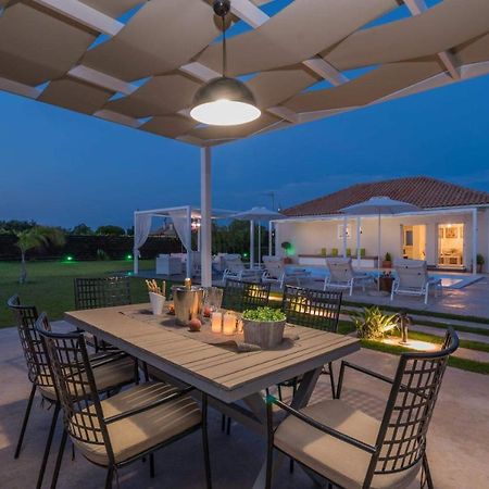 Madini Luxury Villa With Private Heated Pool Vanato Esterno foto