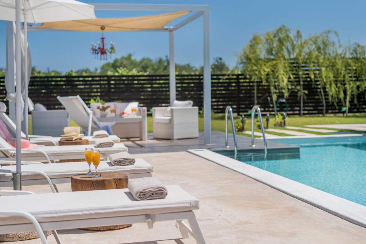 Madini Luxury Villa With Private Heated Pool Vanato Esterno foto