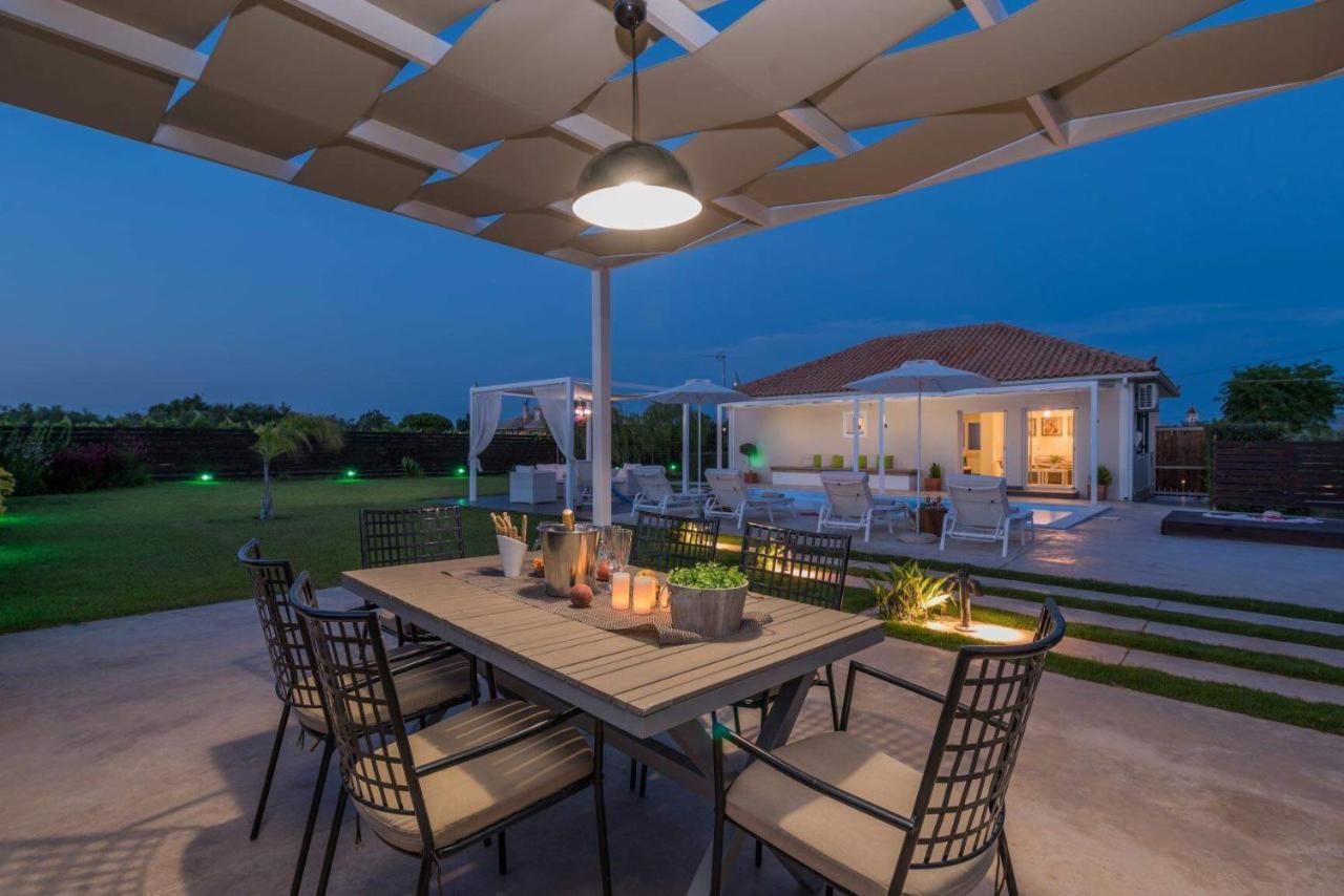 Madini Luxury Villa With Private Heated Pool Vanato Esterno foto